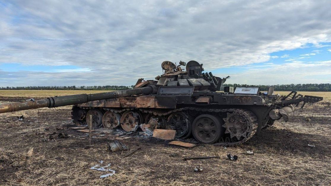 Ліквідували понад 1 100 окупантів, знищили 25 танків: оновлені дані про втрати ворога