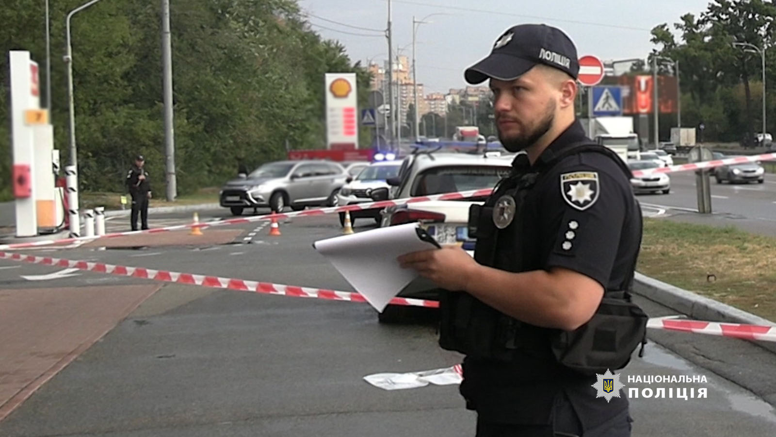 У Києві невідомий застрелив чоловіка на АЗС: з'явилося відео жорстоко вбивства