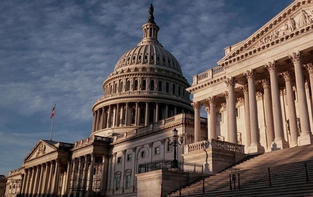 Працівник Сенату США під слідством через надання Україні спорядження для снайперів