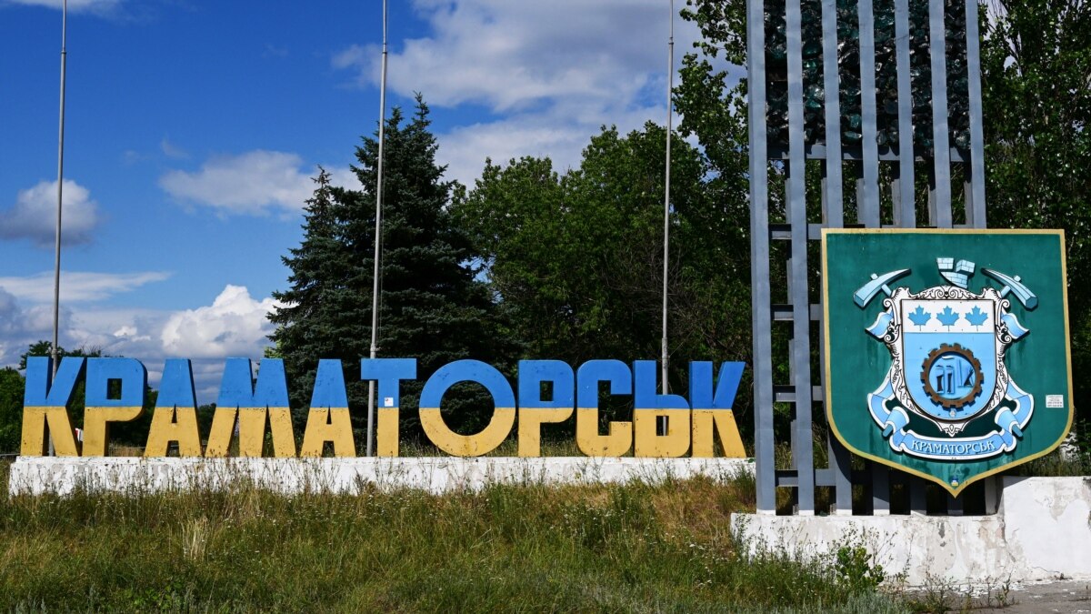 Росіяни вночі обстріляли приватний сектор у Краматорську: є жертви