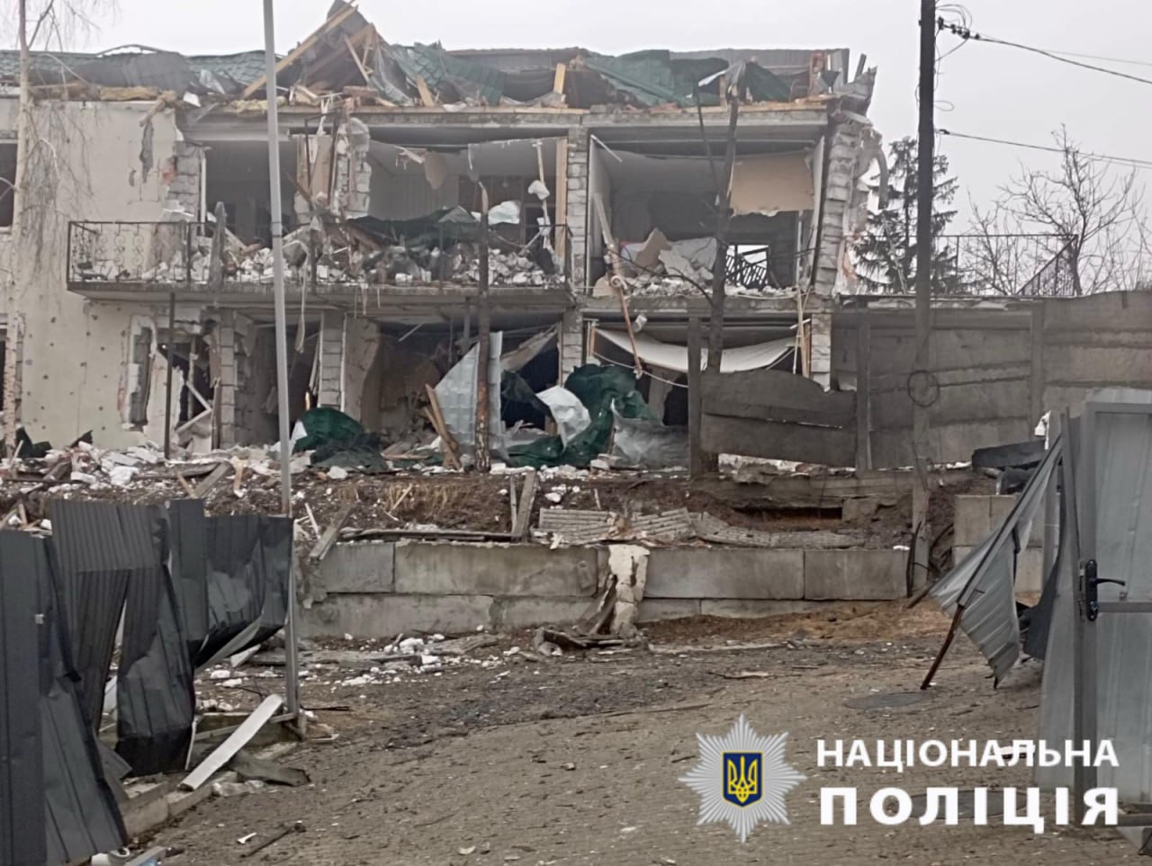 Російська атака на Київщину: поліція документує деталі (нові фото з місця)