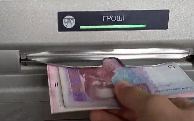 У Львові викрили чоловіка, який оформляв кредити на свого померлого знайомого