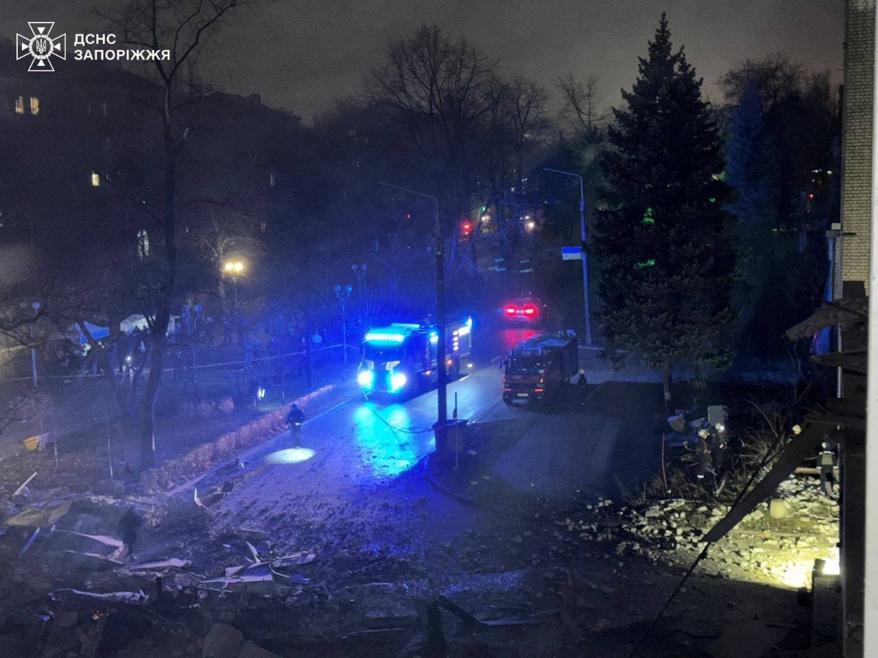 Ракетний удар по Запоріжжю: різко зросла кількість загиблих (фото)