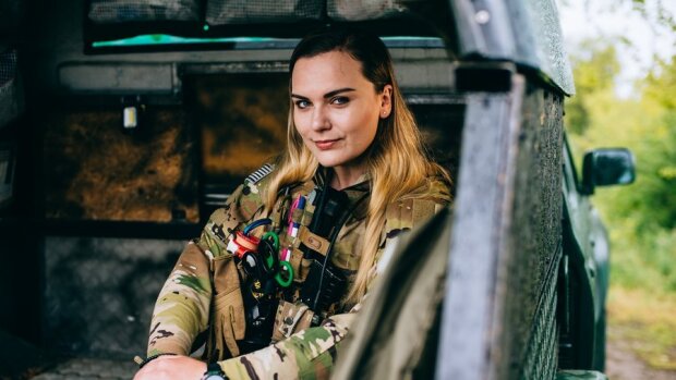 Попросила, щоб усі співали: у Києві прощаються з парамедикинею Іриною Цибух