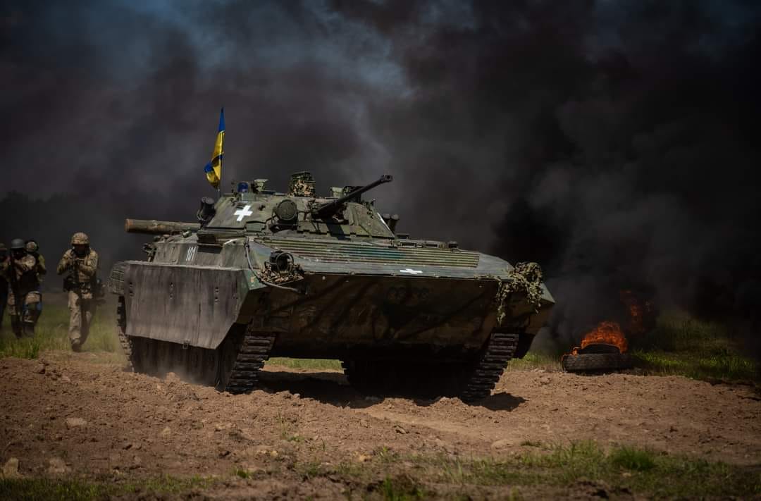 44 бойові зіткнення в гарячих точках, в епіцентрі – Бахмут і Мар’їнка. Генштаб ЗСУ