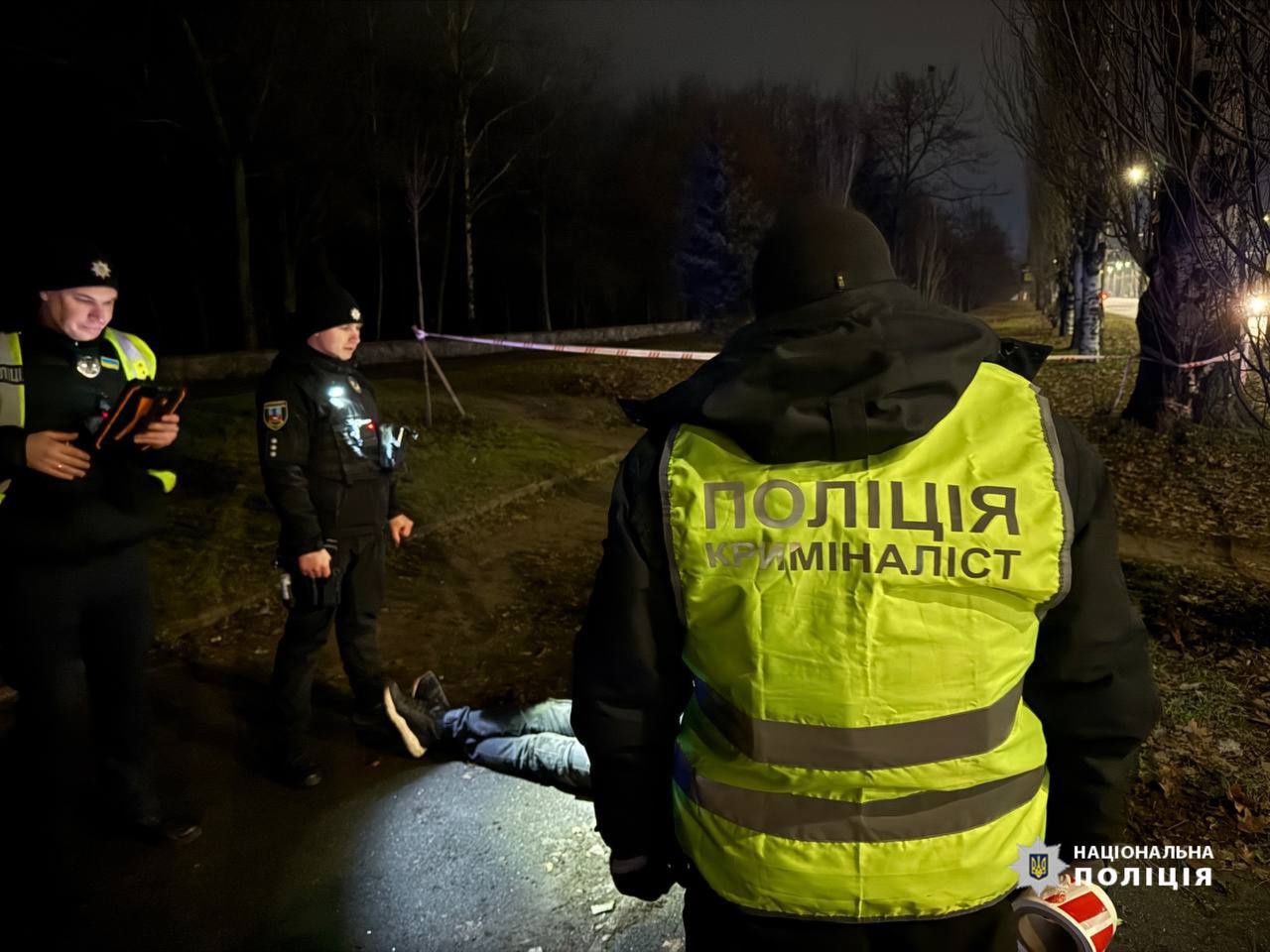 У Черкасах на вулиці сталася стрілянина: фото з місця інциденту