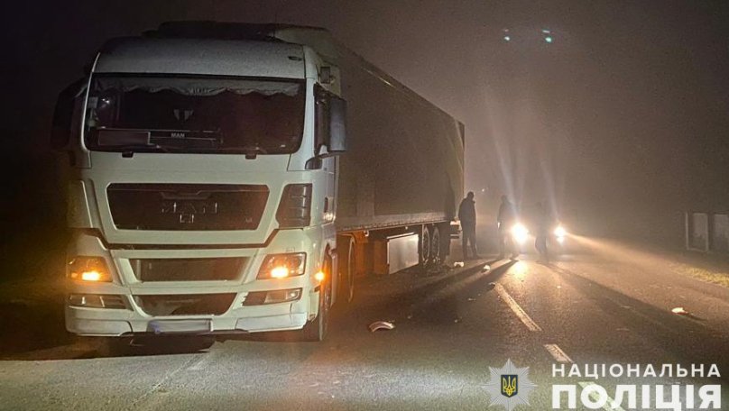 На Львівщині водій вантажівки наїхав на велосипедиста