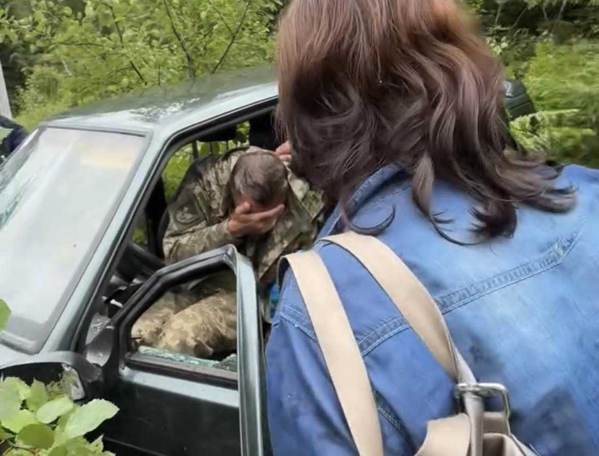 На Прикарпатті люди перекрили трасу через блокпост ТЦК: що кажуть у військкоматі