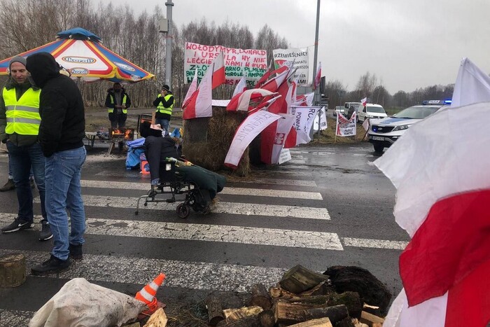 Польські фермери заблокували пункт пропуску «Хижне» на кордоні зі Словаччиною