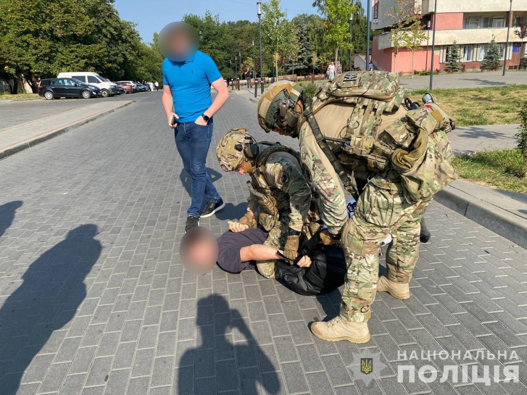 У Луцьку затримали чоловіка, який стріляв у військових ТЦК