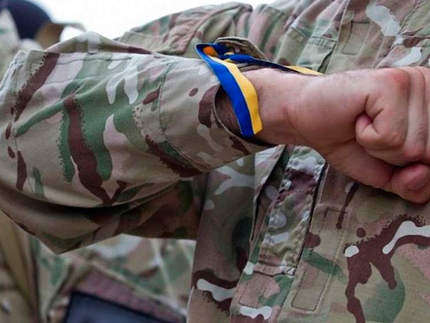 Сирський привітав добровольців із їхнім Днем та подякував за захист України