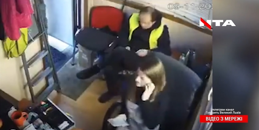 Забрали у військкомат і відпустили: у Львові з робочого місця "мобілізували" паркувальника