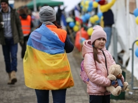 Життя вимушених переселенців на Львівщині. Враження та мрії