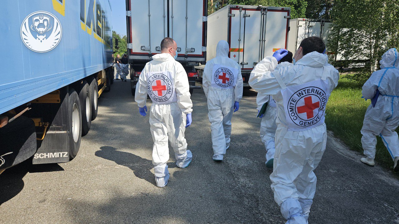 Разом з тілами українських воїнів передають рештки російських солдат - Клименко