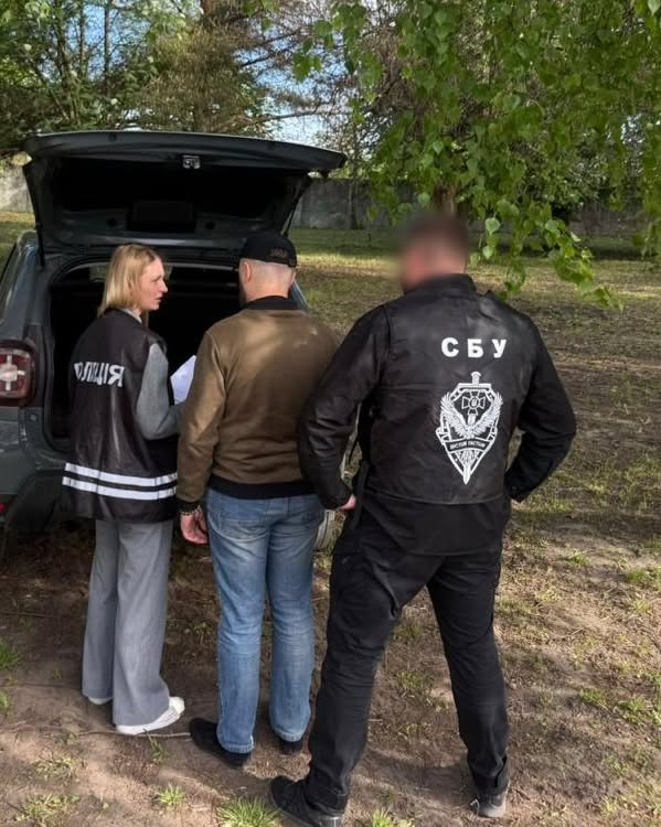 На Львівщині військовий та підприємець привласнили майже мільйон гривень військової частини