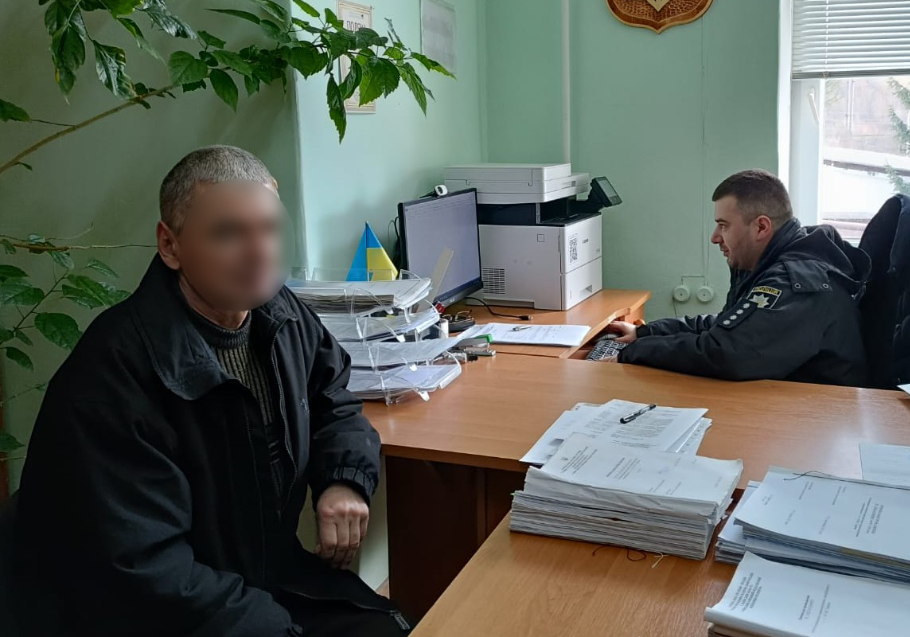 На Львівщині під час сварки чоловік ударив ножем рідного брата
