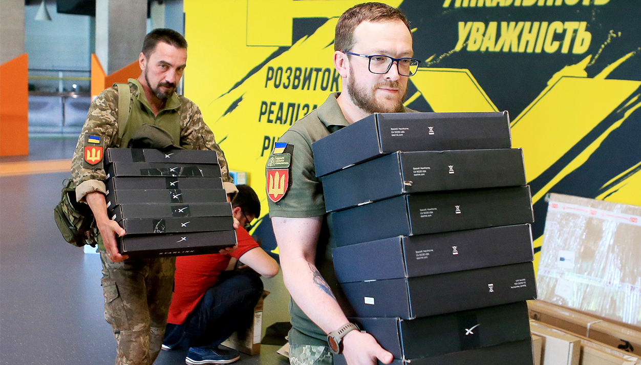 ФК «Рух» допоміг ЗСУ комплектом обладнання для аеророзвідки