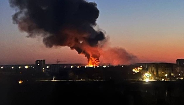 Росіяни повністю знищили Луцький аеродром - мер