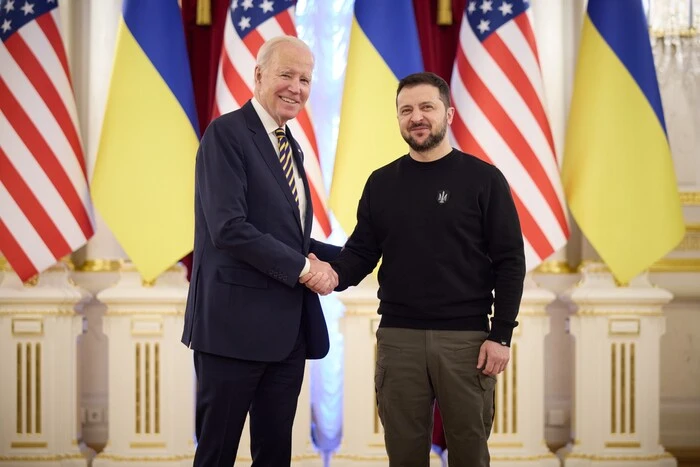 Зеленський подякував США за значну оборонну допомогу Україні