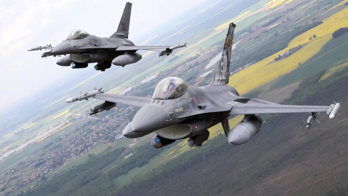 Перші українські пілоти закінчують навчання на F-16: інформація від Нацгвардії США