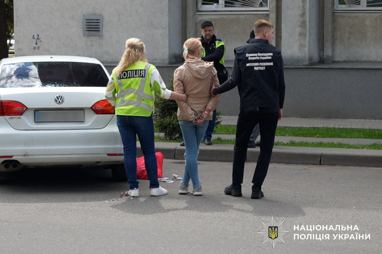 У Сумах мати намагалася продати власну дитину (фото)