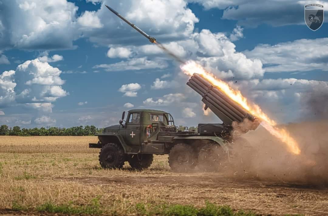 ЗСУ знищили склад боєприпасів та вісім артилерійських засобів ворога. Генштаб