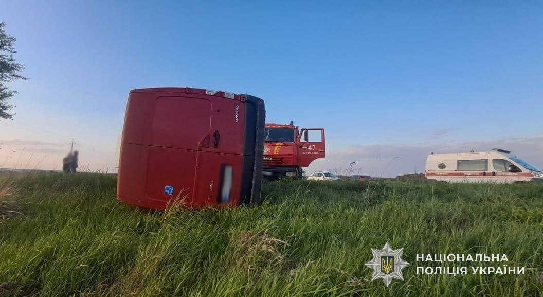 З'явилися фото з місця смертельної аварії на Львівщині: Нові подробиці