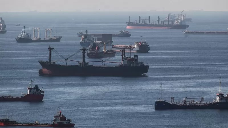 Росія блокує прохід кораблів після відновлення дії «зернової угоди»
