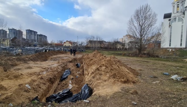 У Бучі досі неідентифікованими залишаються 13 спалених росіянами тіл, – Шевчук