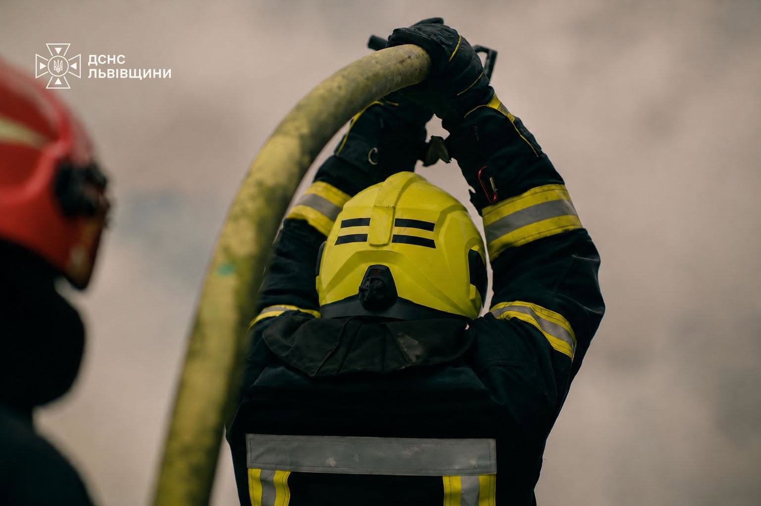 На Львівщині сьогодні горів будинок (фото)