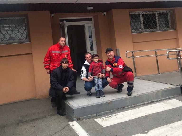 У Рубіжному військові врятували дітей та передали батькові