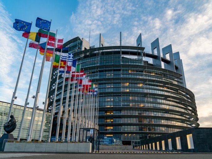 Європарламент голосуватиме за позбавлення Угорщини права голосу: деталі