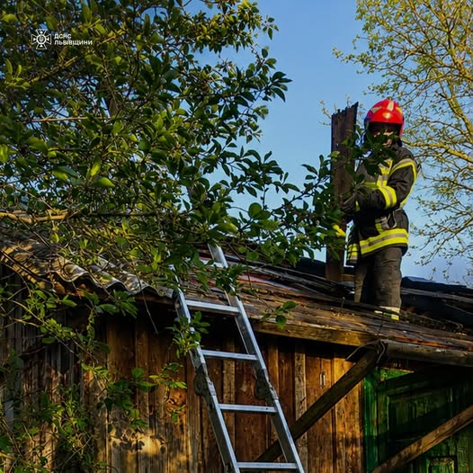 На Львівщині горіла літня кухня