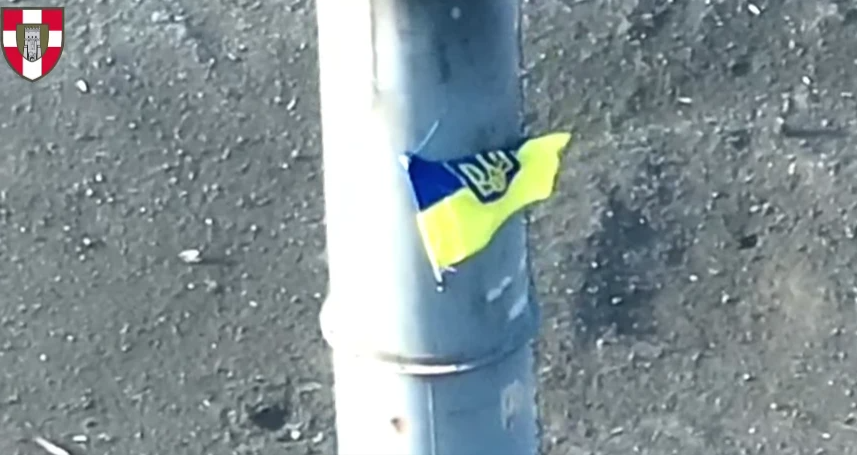 Над найдавнішою шахтою України вивісили синьо-жовтий прапор (відео)