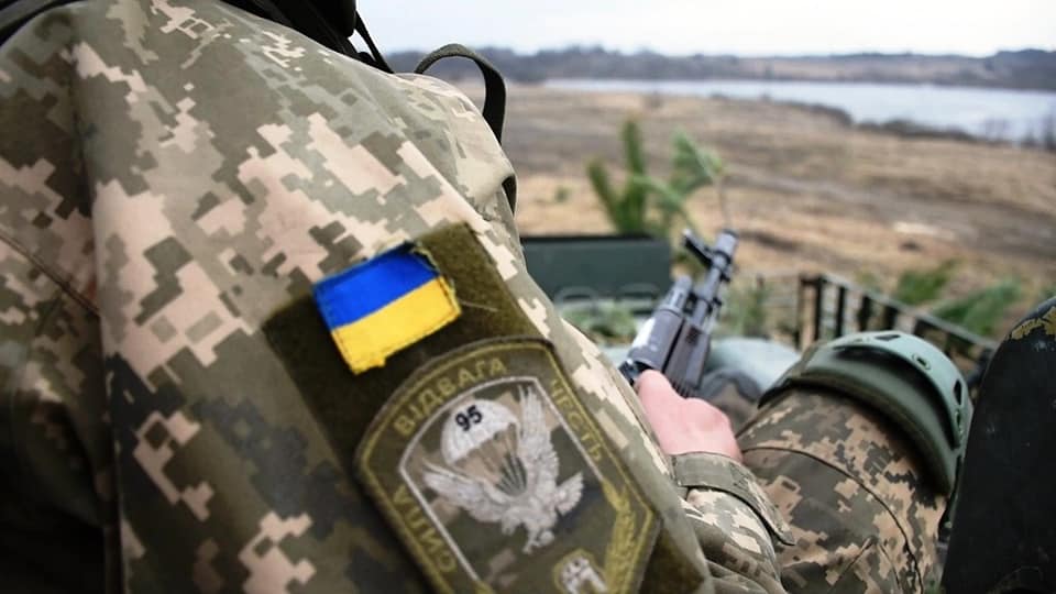 Прокурор Олександр Лукашенко  разом із волонтерами підтримав українських військових