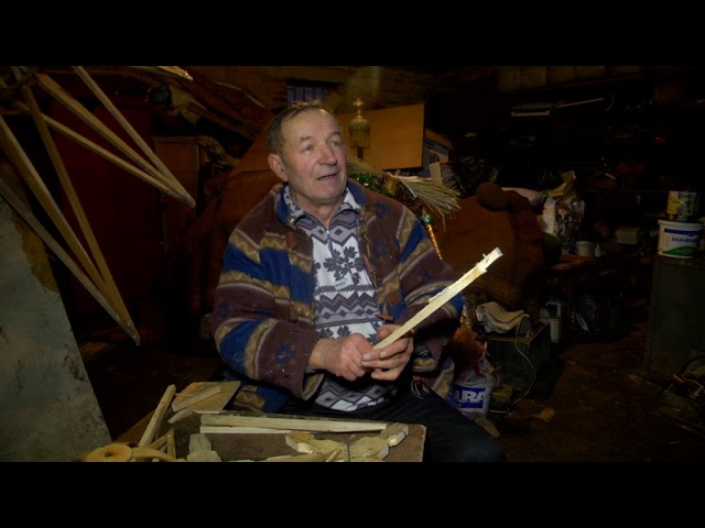 Звіздар показав, як створюється головний атрибут Різдва