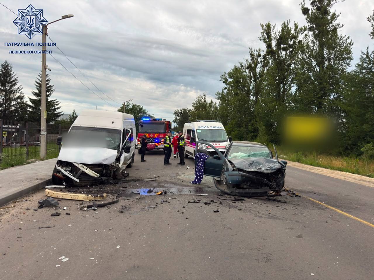 Вранці на Львівщині сталася серйозна автотроща: серйозні ускладнення в русі (фото)