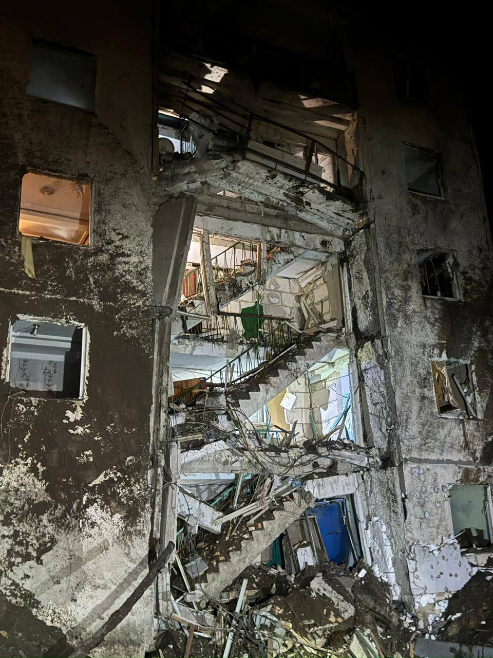 У Херсоні авіабомба влучила в будинок: постраждав 7-річний хлопчик