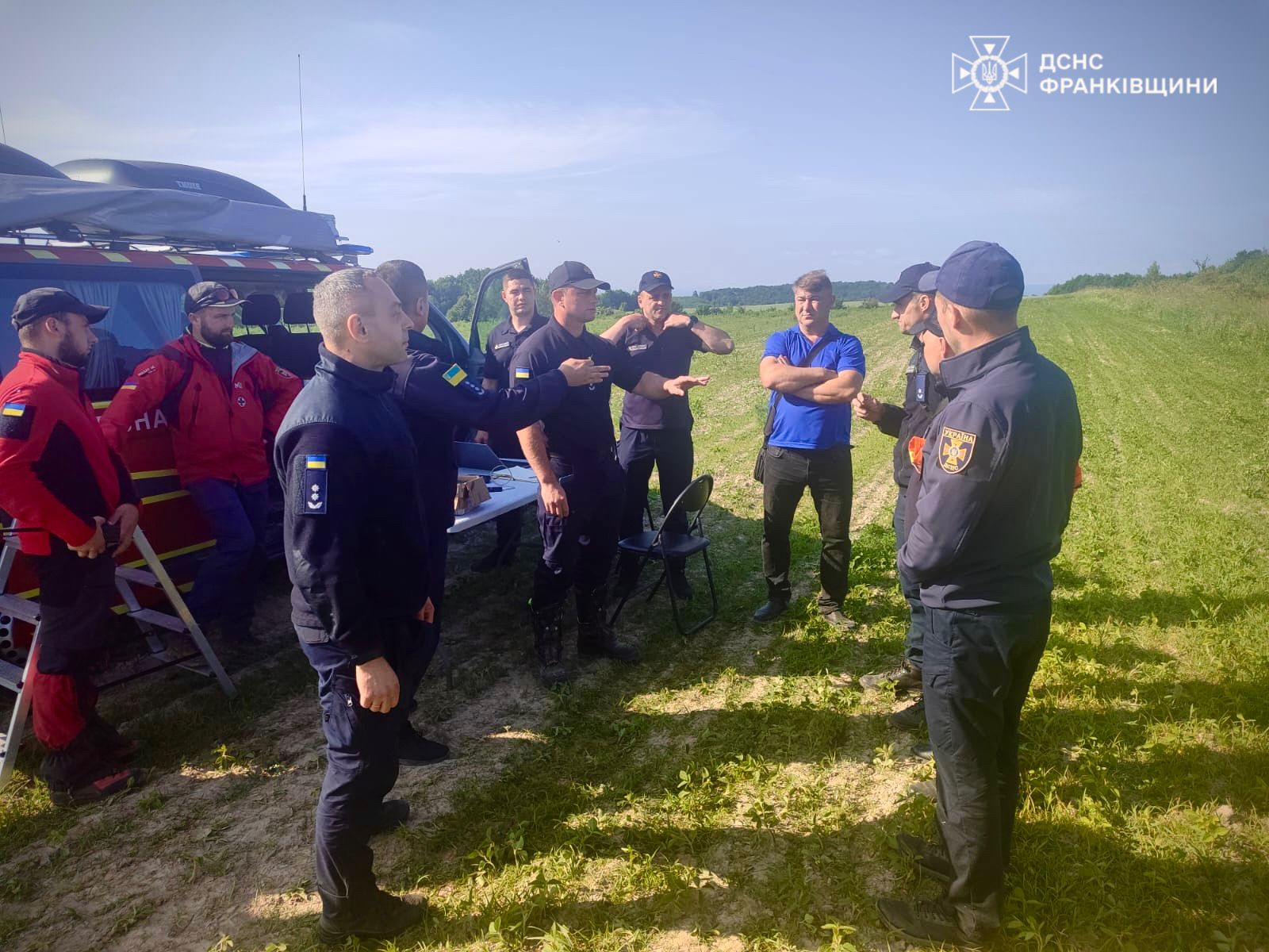 На Прикарпатті другу добу шукають зниклого в лісі 5-річного хлопчика