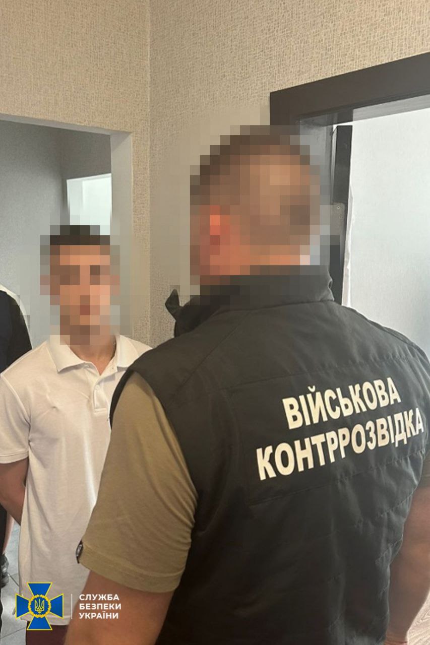 Затримано лідера паліїв авто ТЦК на Хмельниччині