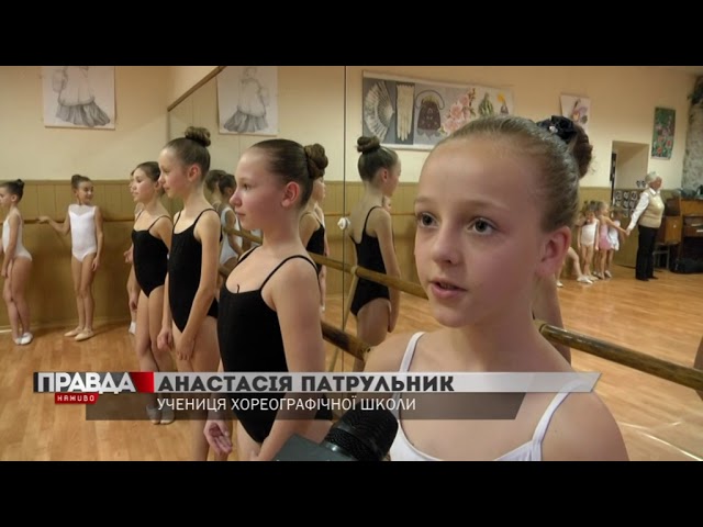 Бабуся-балерина: викладачка працює попри своє 72-річчя
