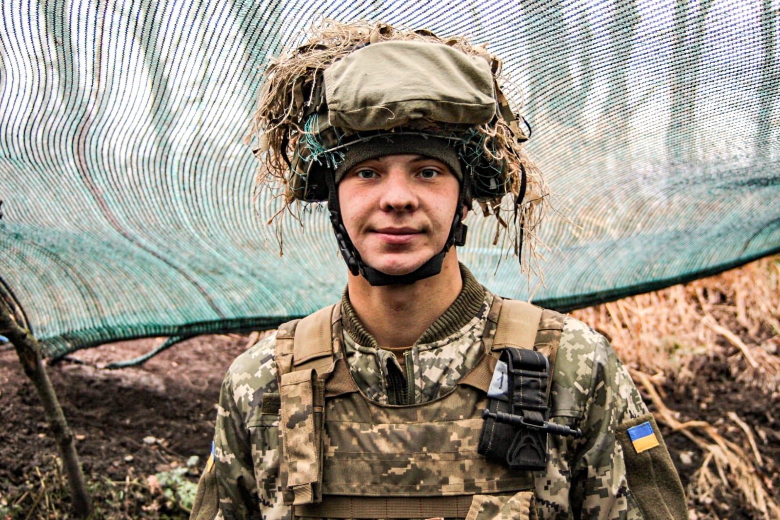 #Живий_Герой. Офіцеру Юлію "Цезару" трохи більше 20-ти, а він уже «нюхнув пороху» на війні