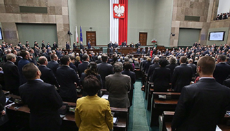 Спікерка парламенту Польщі: Українці борються за свободу всієї Європи