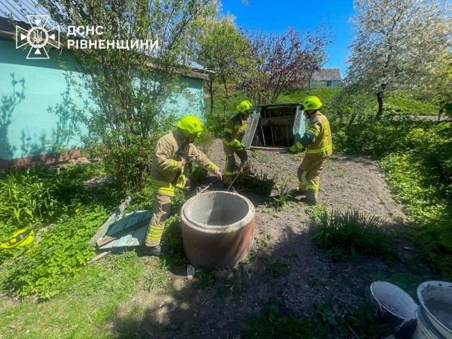 Поблизу Рівного знайшли тіло мертвого чоловіка: відео з місця трагедії