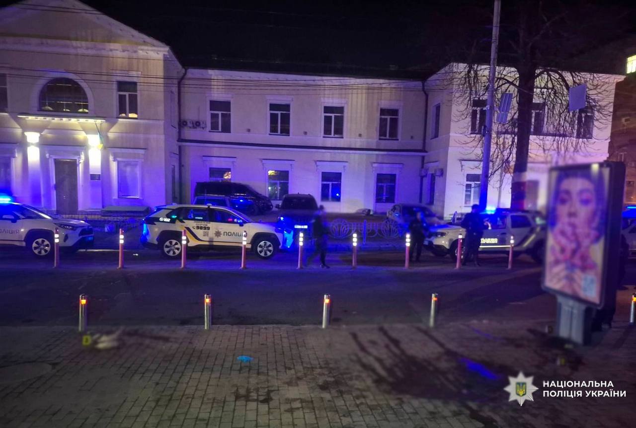 Стали відомі деталі вечірньої різанини у Києві: поліція показала фото нападника