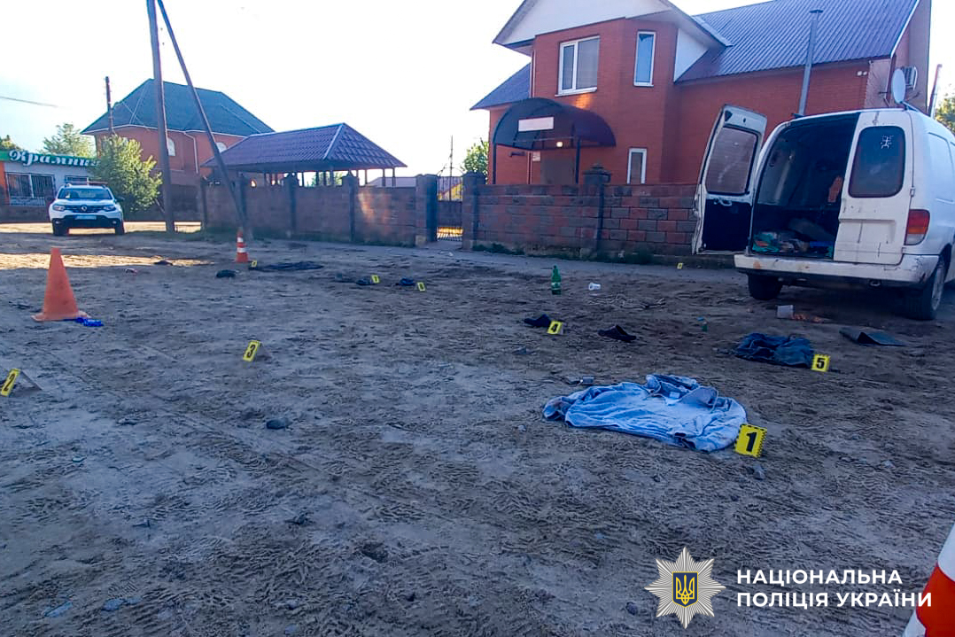 На Рівненщині чоловіча суперечка завершилася бійкою зі стріляниною