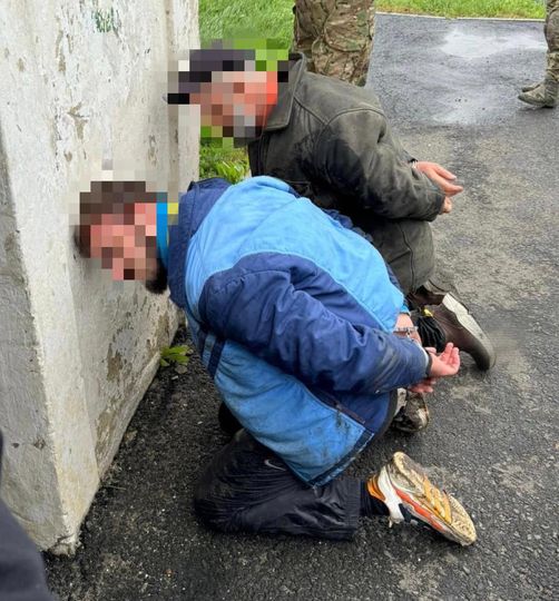 Підозрювані у розстрілі вінницьких поліцейських мали намір втекти з України, – Нацполіція