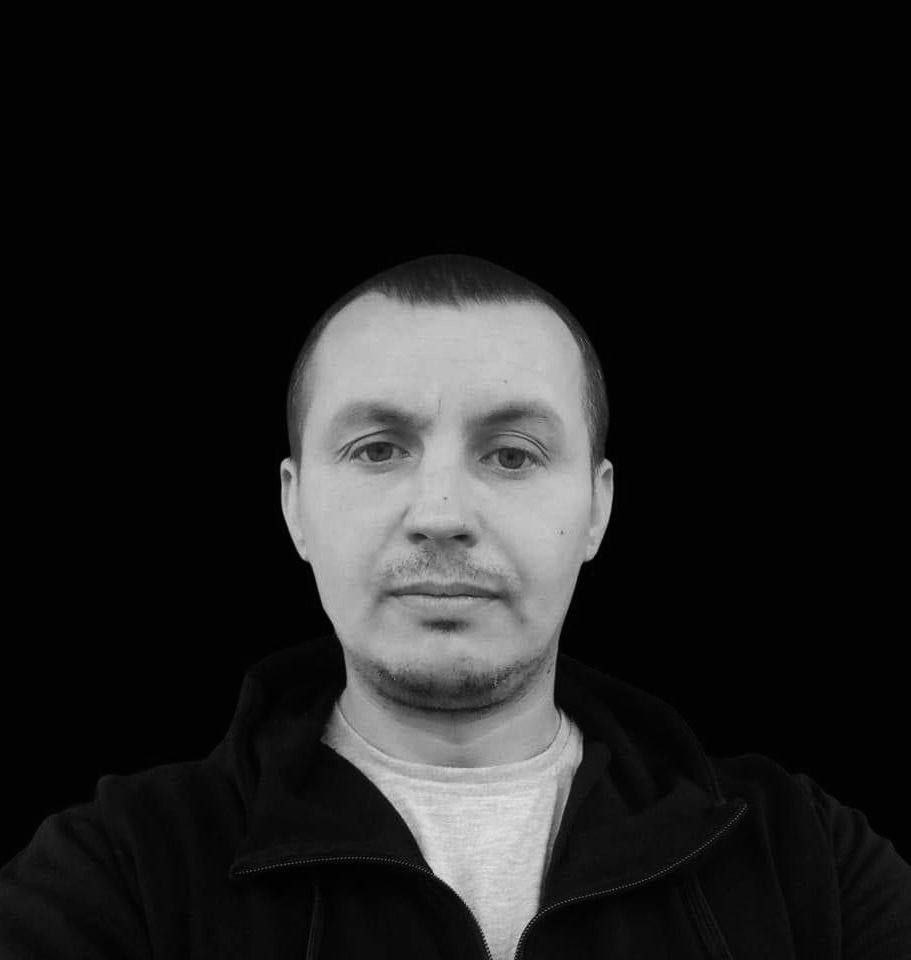 Загинув на Херсонщині: сьогодні Львівщина прощається із захисником-кулеметником (фото)