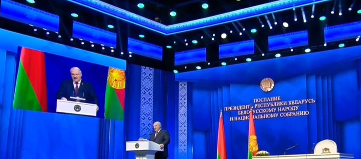 Лукашенко закликав Україну і РФ до перемир'я через загрозу "ядерних пожеж"