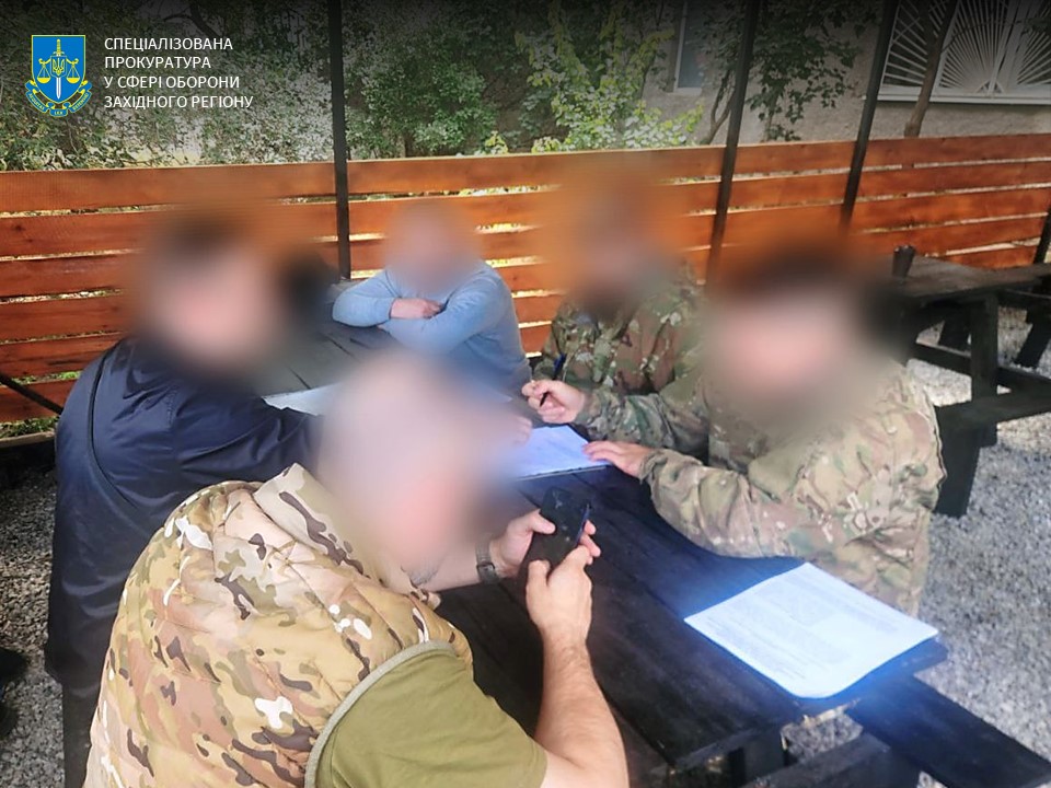 Напад на бійця «Азову» в Івано-Франківську: двом чоловікам повідомили про підозру (фото)